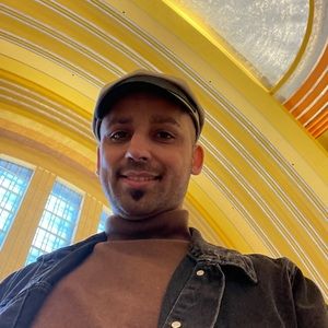 Meet your Posher, Behnam